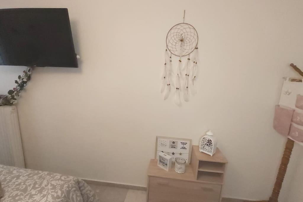 Theano'S Cozy & Quiet Lux Central Flat - Wifi & Full Amenities 파트라 외부 사진