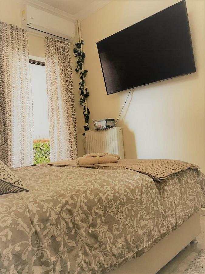 Theano'S Cozy & Quiet Lux Central Flat - Wifi & Full Amenities 파트라 외부 사진